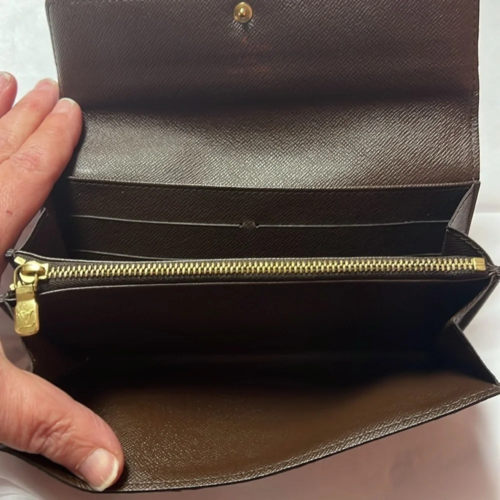 Louis Vuitton Damier Ebene Sarah wallet